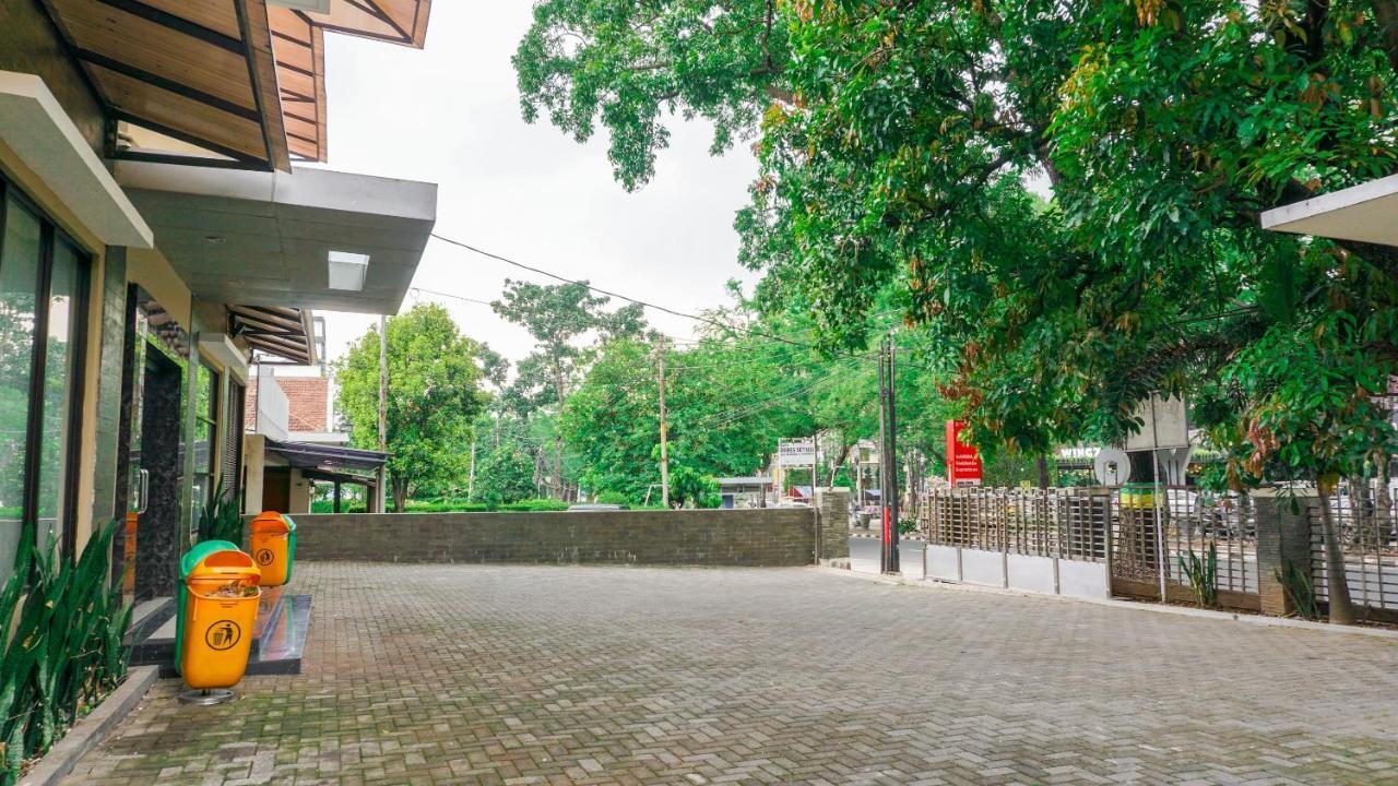 Oyo 1740 Tekmira Supratman Hotel Bandung