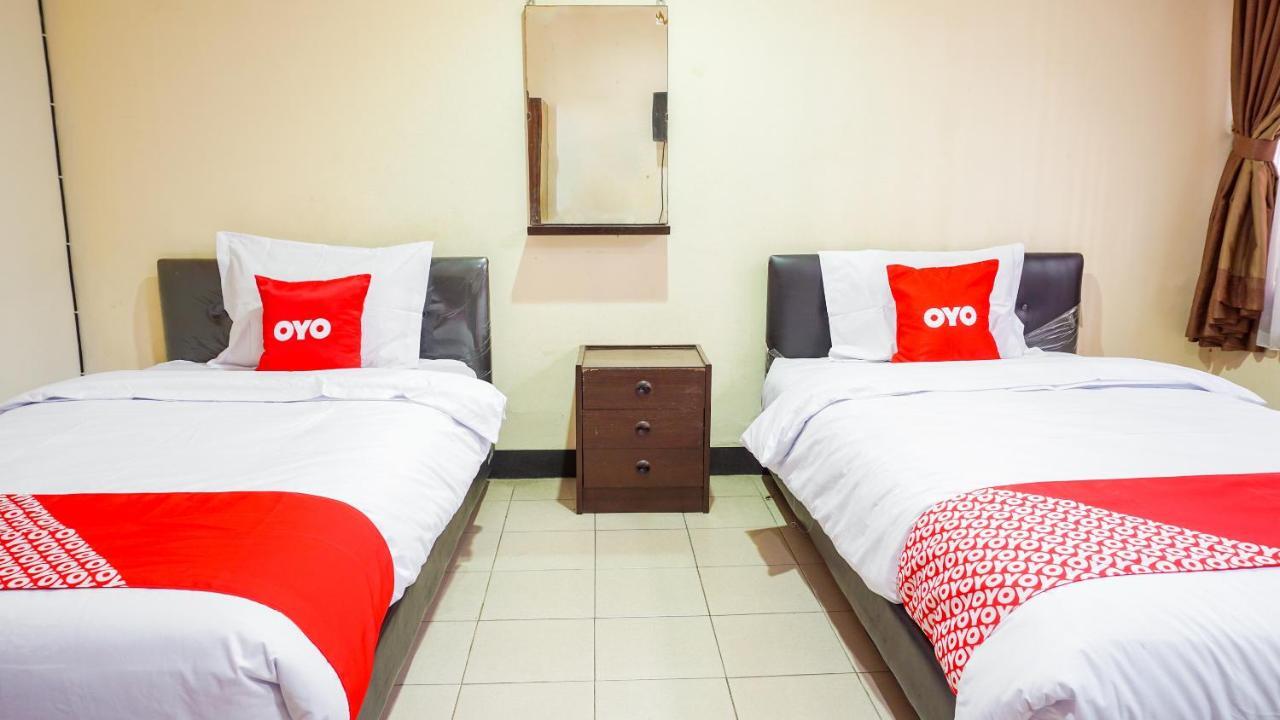 Hotel Oyo 1740 Tekmira Supratman 2*
