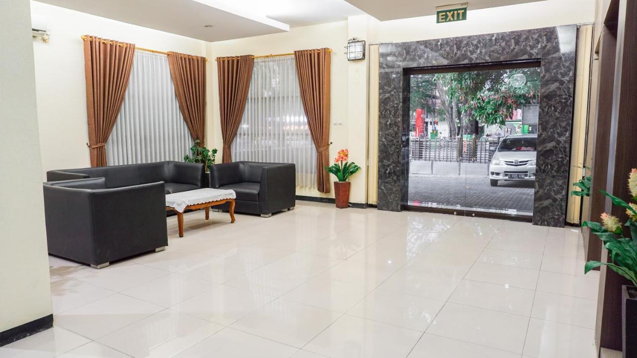 Oyo 1740 Tekmira Supratman 2* Bandung