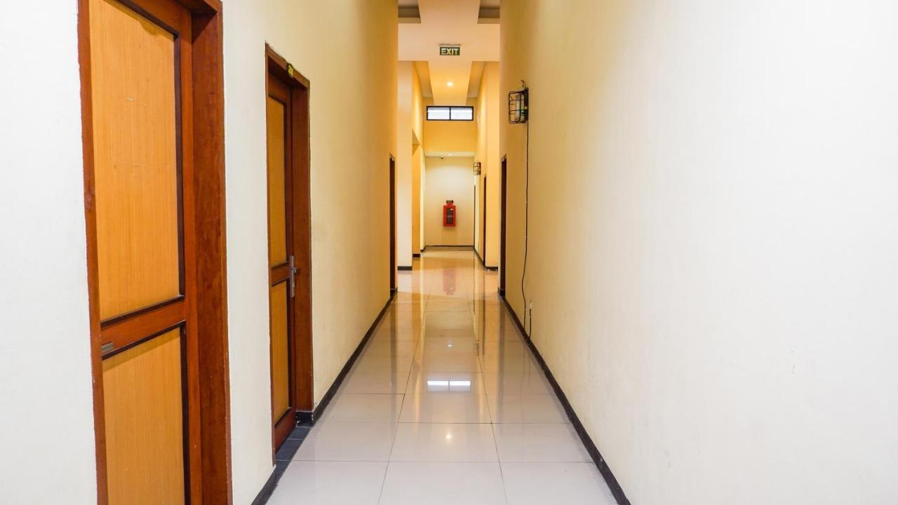 Hotel Oyo 1740 Tekmira Supratman Bandung